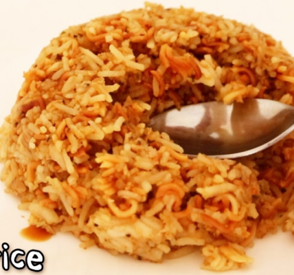 CRUNCHY FRIED RICE prepared with maggi and rice - 5 min snack - GolRoti