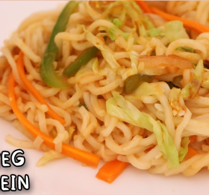 EASY VEG CHOWMEIN IN 15 MINS - Gol Roti